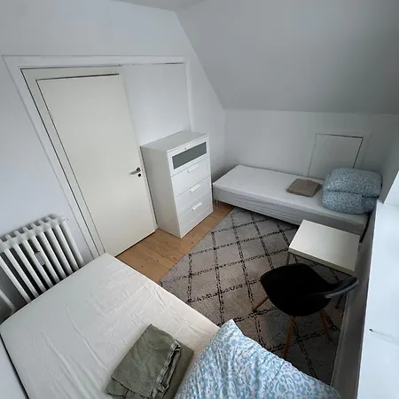 Apartamento 4 Vaerelses 85m2 Med 3 Sovevaerelser Og 6 Enkelt Senge Odense