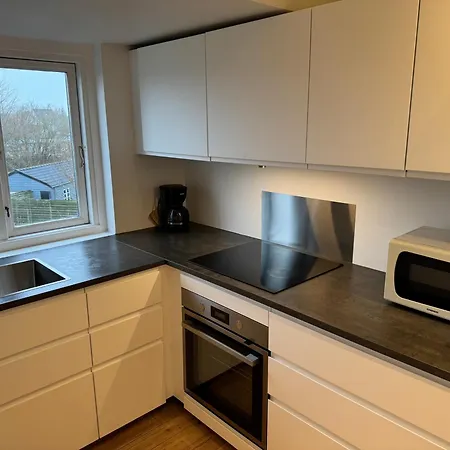 Apartamento 4 Vaerelses 85m2 Med 3 Sovevaerelser Og 6 Enkelt Senge *