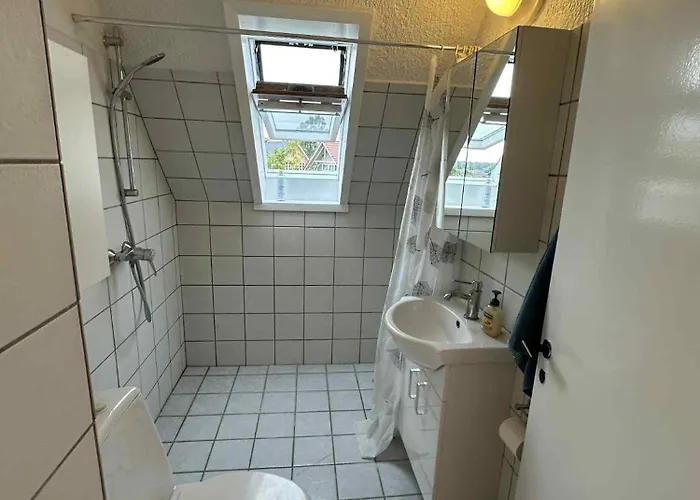 4 Vaerelses Lejlighed 85M2 Med 3 Sovevaerelser Og 6 Enkelt Senge * Odense